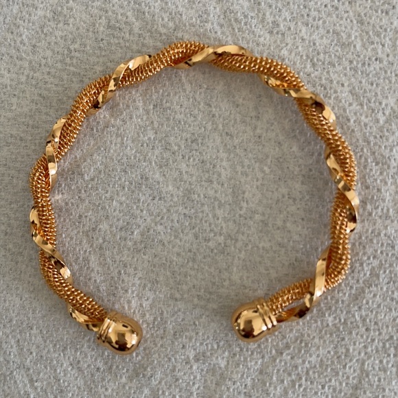 Beautiful gold-plated wicker and wicker - Picture 3 of 3